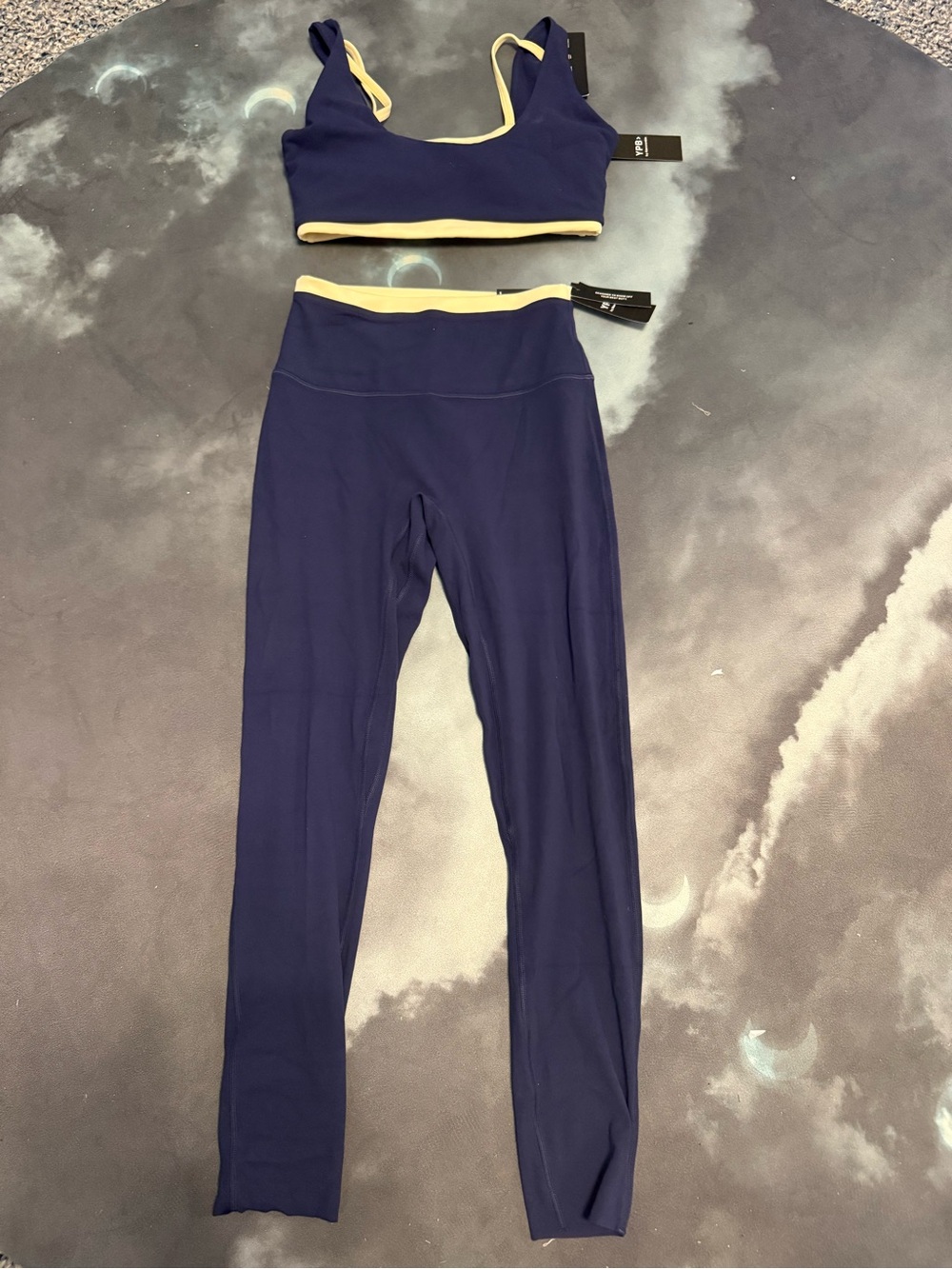 NWT ABERCROMBIE YOUR PERSONAL BEST SET: Double Layer Leggings and Bra Navy